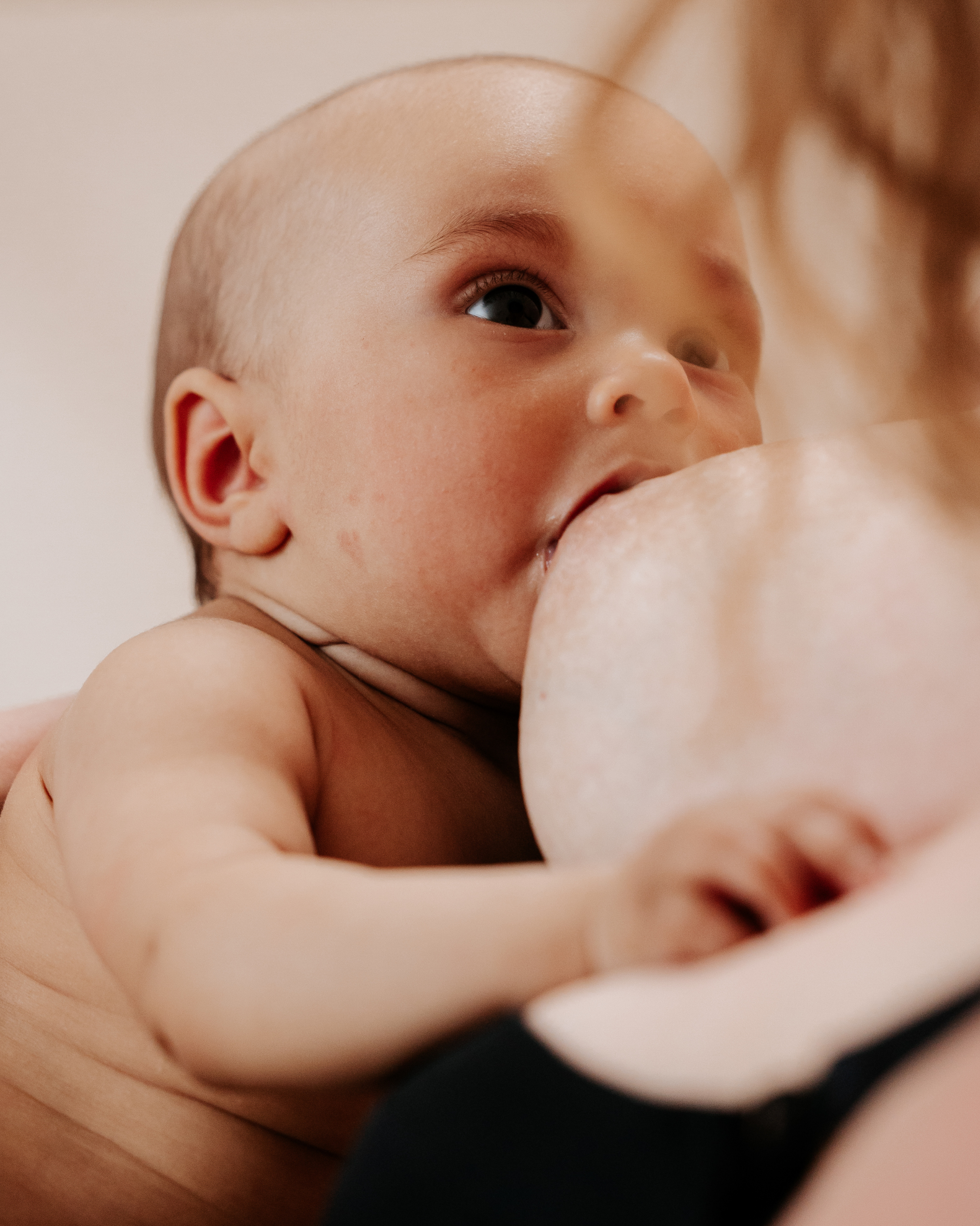 Mjölkstockning – hur du kan förebygga och lindra obehag vid amning